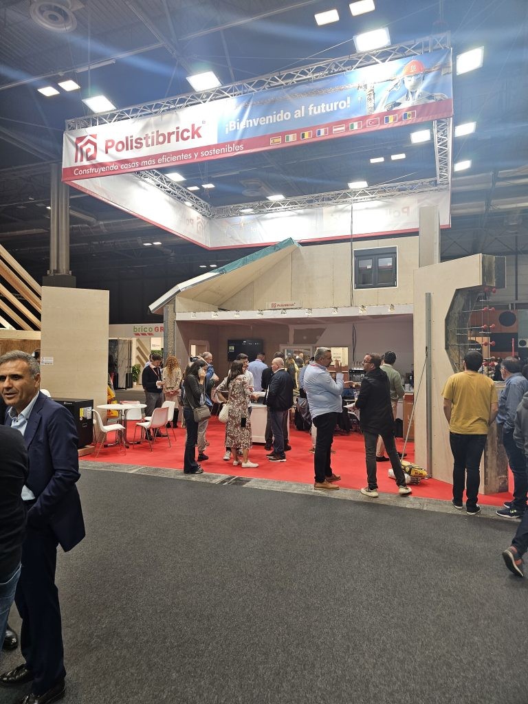 POLISTIBRICK erobert MADRID – Die Zukunft des Bauens ist da!
